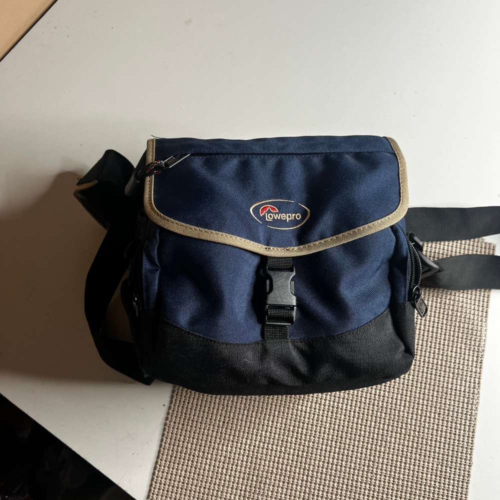 Lowepro Nova 1 Camera Bag Navy Blue Black Padded Shoulder Strap Belt Loops
